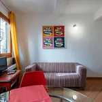 Sant\'Ambrogio Colorful Apartment